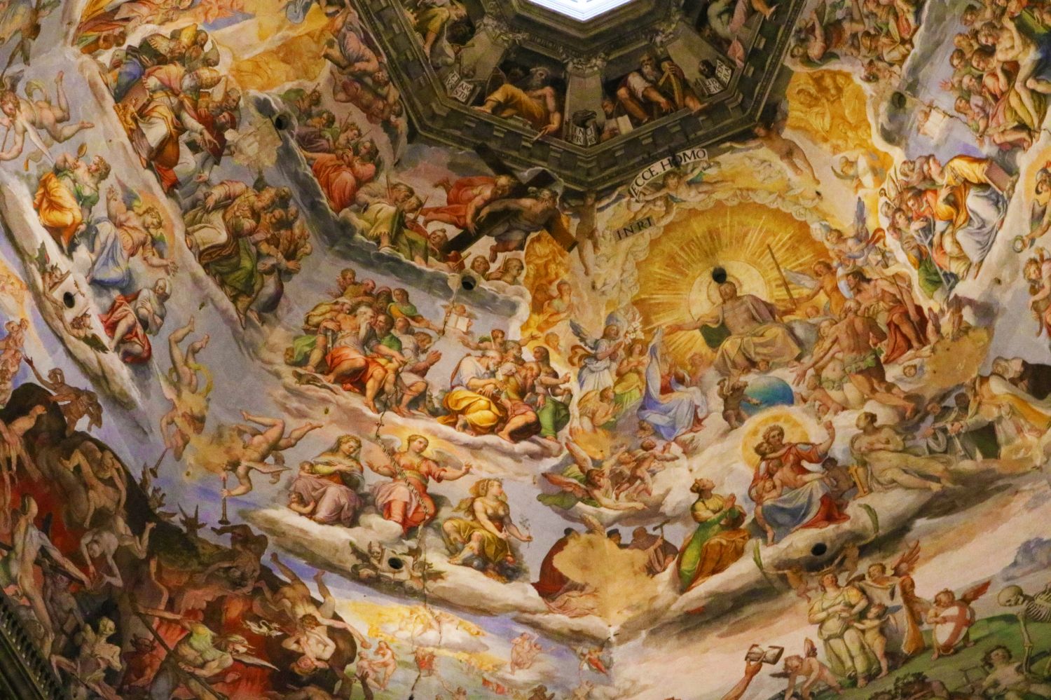 The frescoes inside the duomo